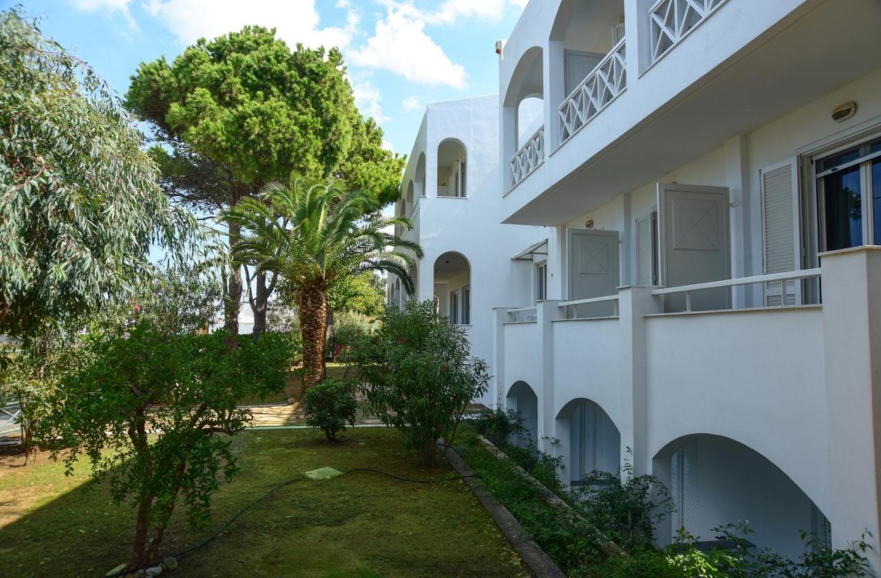 Mantenia Hotel Platanes  Zewnętrze zdjęcie