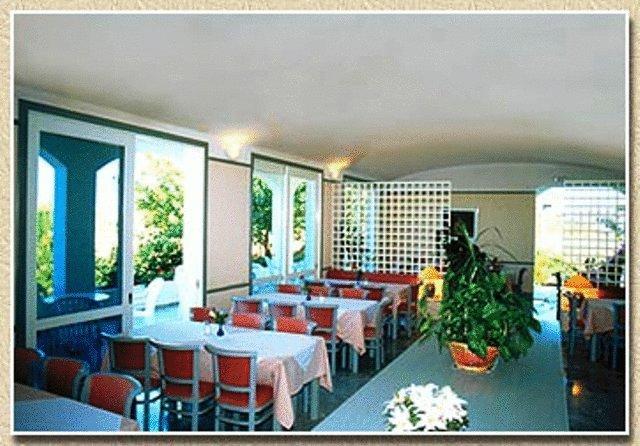 Mantenia Hotel Platanes  Zewnętrze zdjęcie