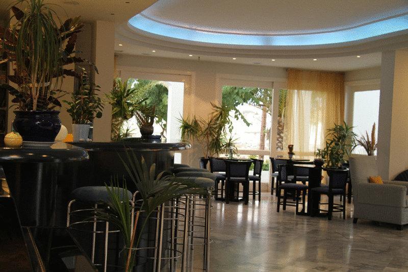 Mantenia Hotel Platanes  Zewnętrze zdjęcie